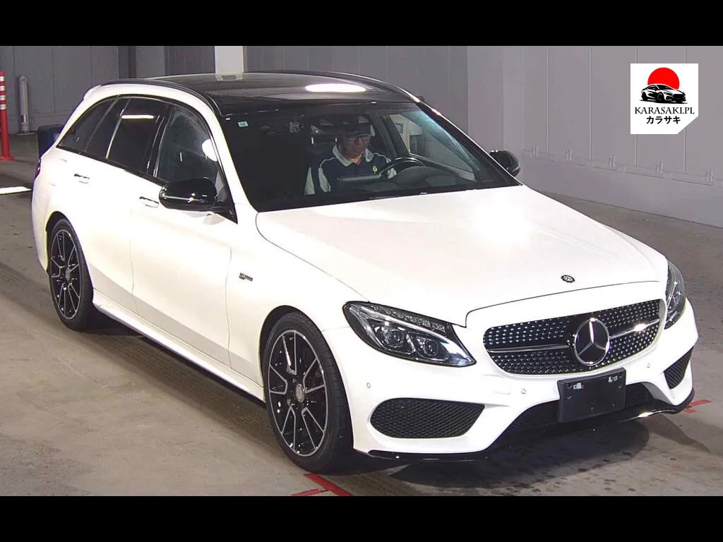 Mercedes Benz C-Class Stationwagon 2015 з японського аукціону