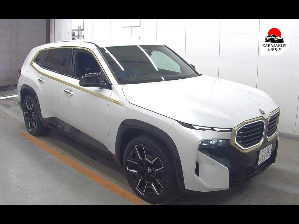 BMW XM 2025 z aukcji japońskiej