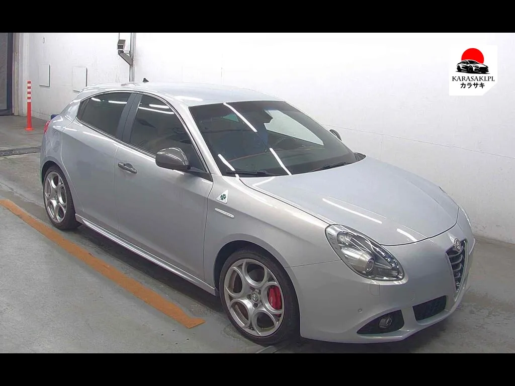 Alfa Romeo Giulietta 2015 z aukcji japońskiej