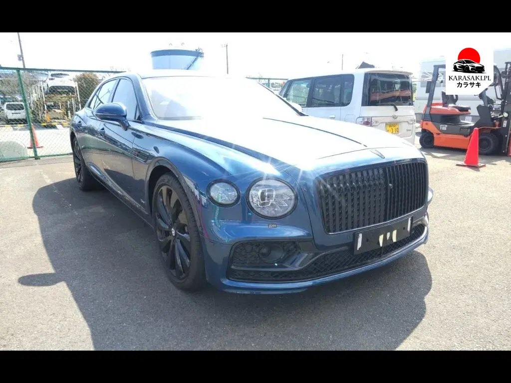 Bentley Flying Spur z aukcji japońskiej