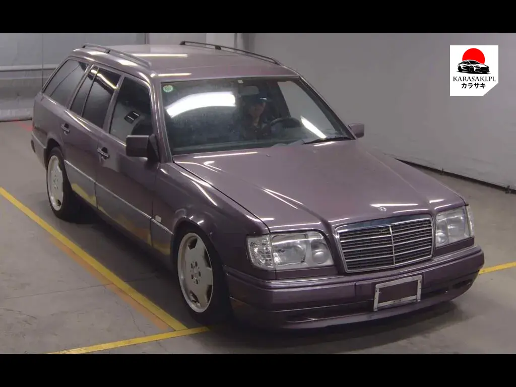 Mercedes Benz Medium Class 1991 z aukcji japońskiej