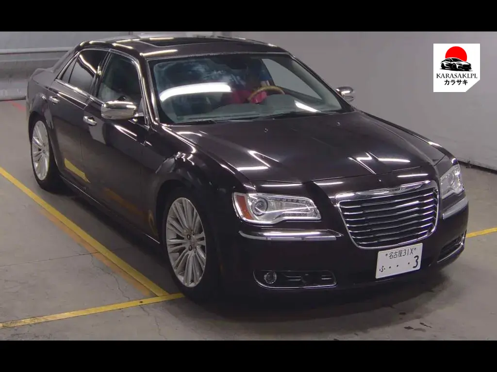 Chrysler 300 2016 z aukcji japońskiej