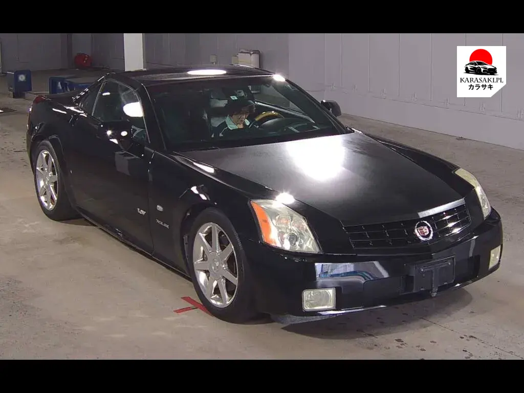 Cadillac XLR 2006 z aukcji japońskiej