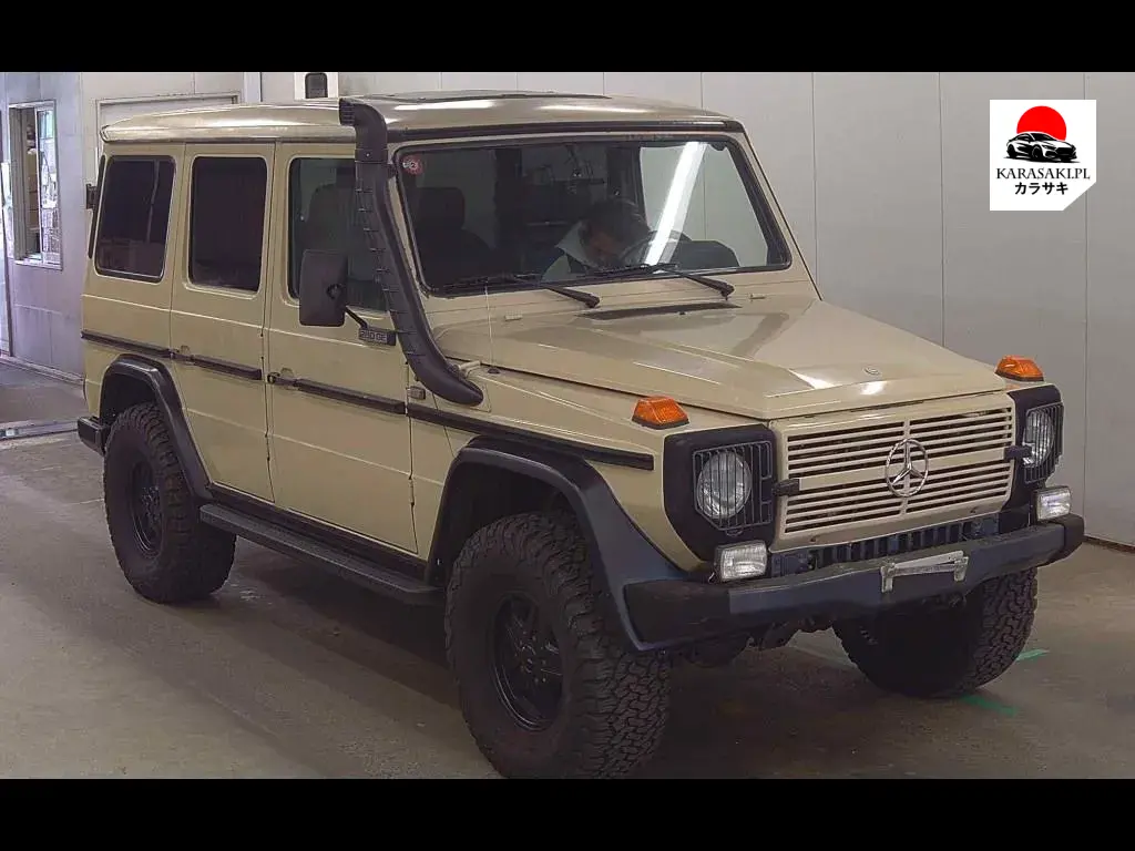 Mercedes Benz Gelandewagen 1990 z aukcji japońskiej