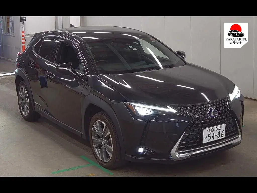 Lexus UX300E 2022 з японського аукціону