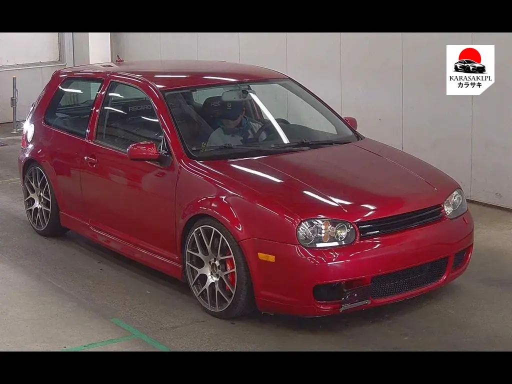 Volkswagen Golf 2003 z aukcji japońskiej