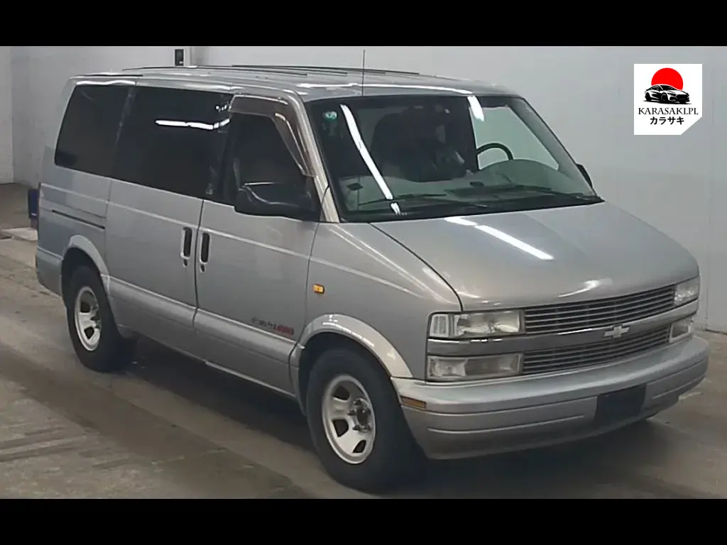 Chevrolet Astro 2000 z aukcji japońskiej