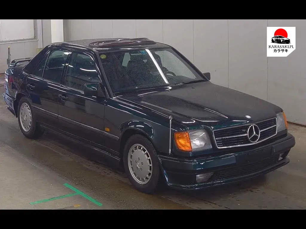 Mercedes Benz Medium Class 1990 z aukcji japońskiej