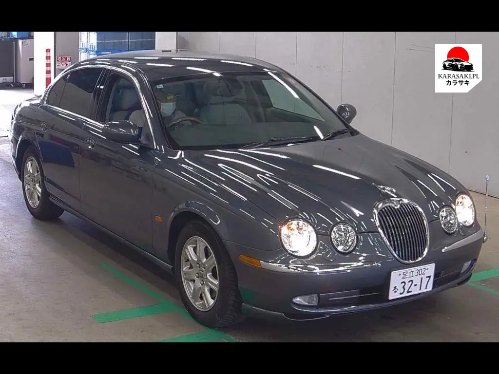 Jaguar S-Type 2004 z aukcji japońskiej