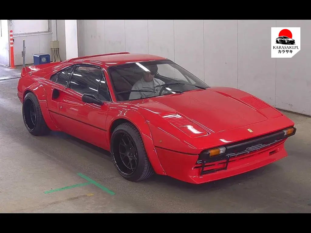 Ferrari 308 1981 з японського аукціону