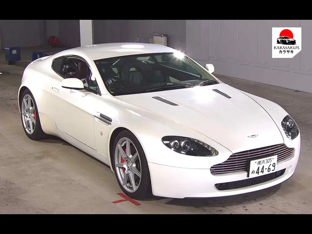Aston Martin Vantage 2008 z aukcji japońskiej