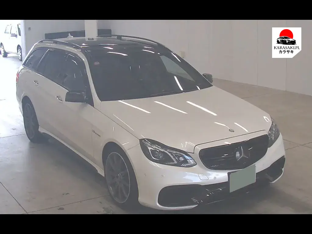 Mercedes AMG E-Class 2014 z aukcji japońskiej