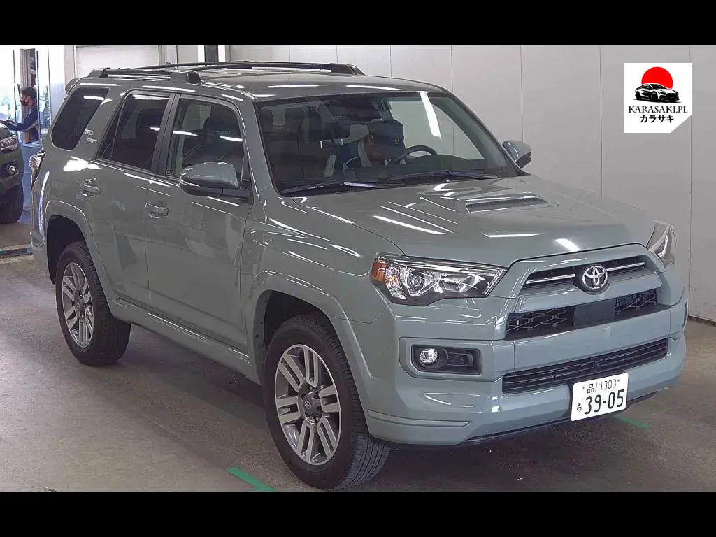 America Toyota 4RUNNER 2025 z aukcji japońskiej