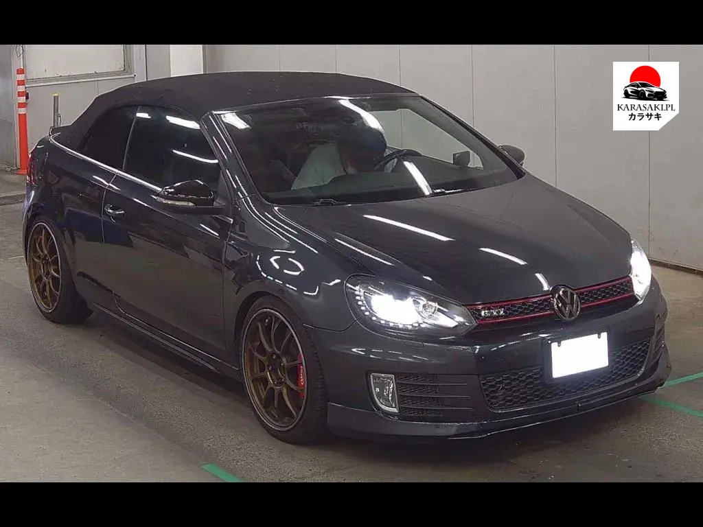 Volkswagen Golf Cabriolet 2013 z aukcji japońskiej