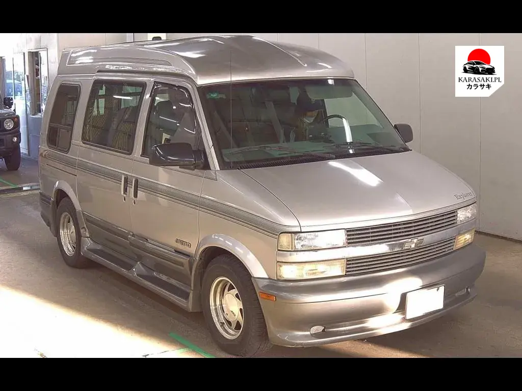 Chevrolet Astro 1996 z aukcji japońskiej