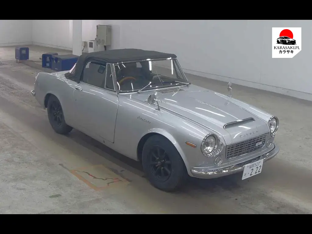 Nissan Datsun Fairlady 1966 z aukcji japońskiej