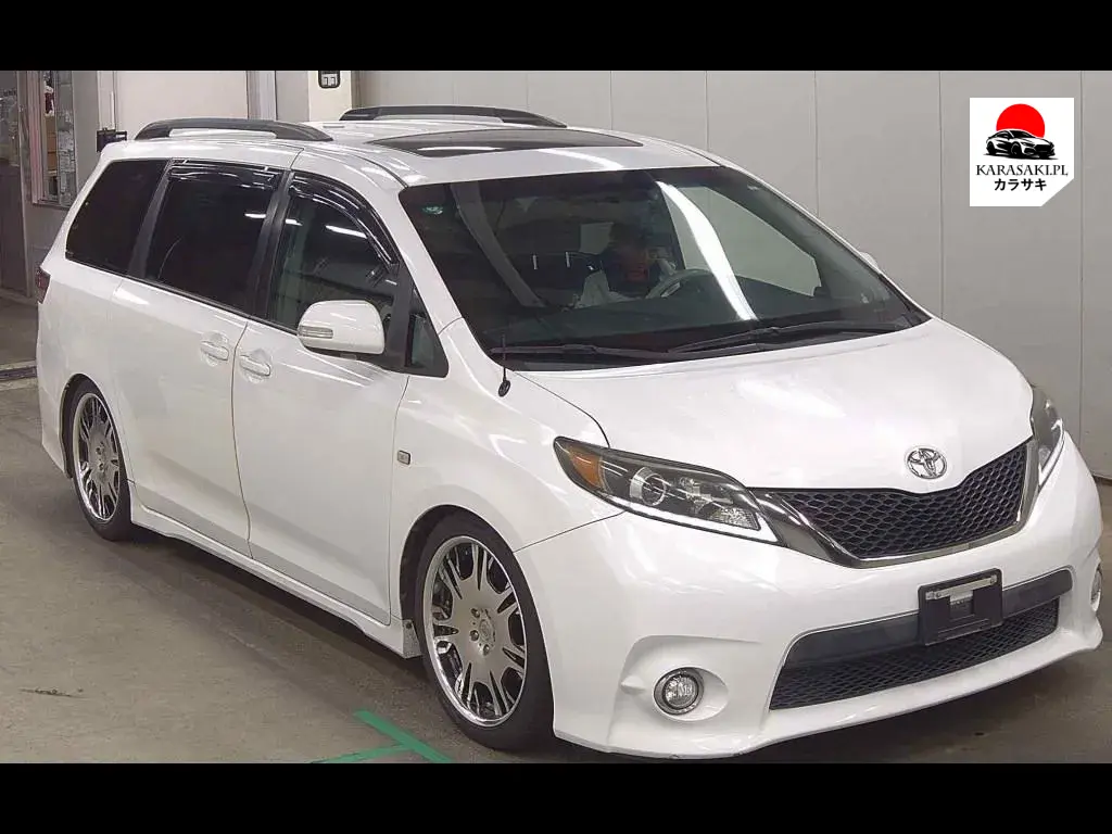 America Toyota Sienna 2011 z aukcji japońskiej