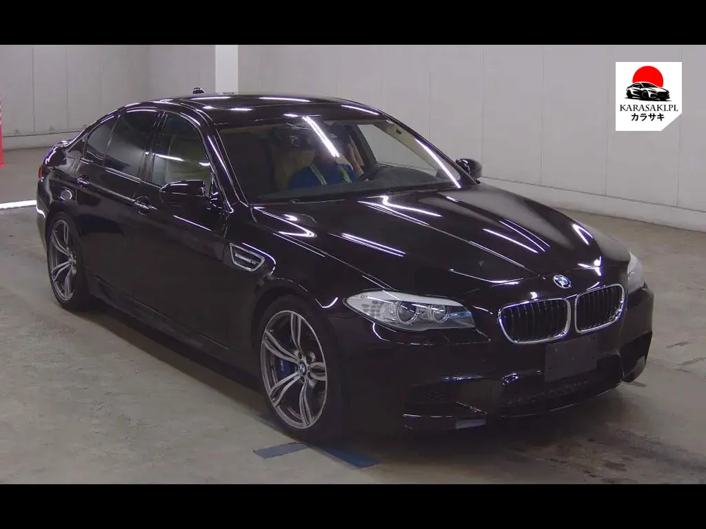 BMW M5 2012 z aukcji japońskiej