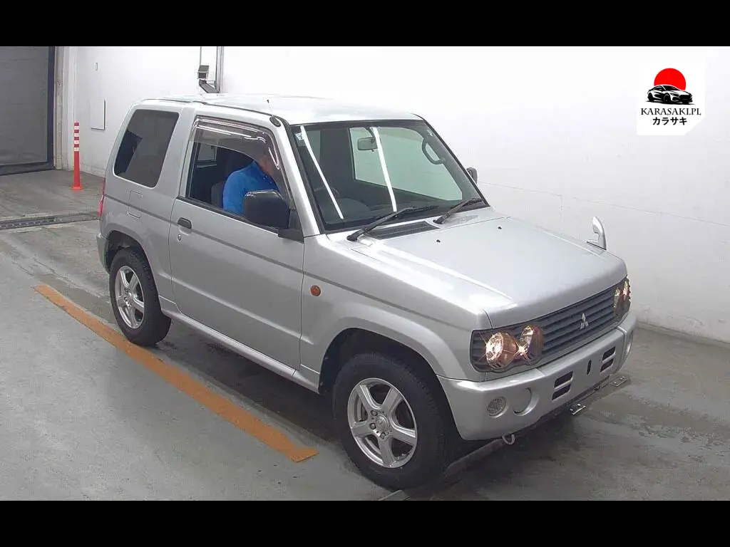 Mitsubishi Pajero Mini 2001 z aukcji japońskiej