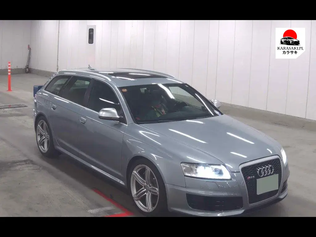 Audi RS6 Avant 2010 from a Japanese auction