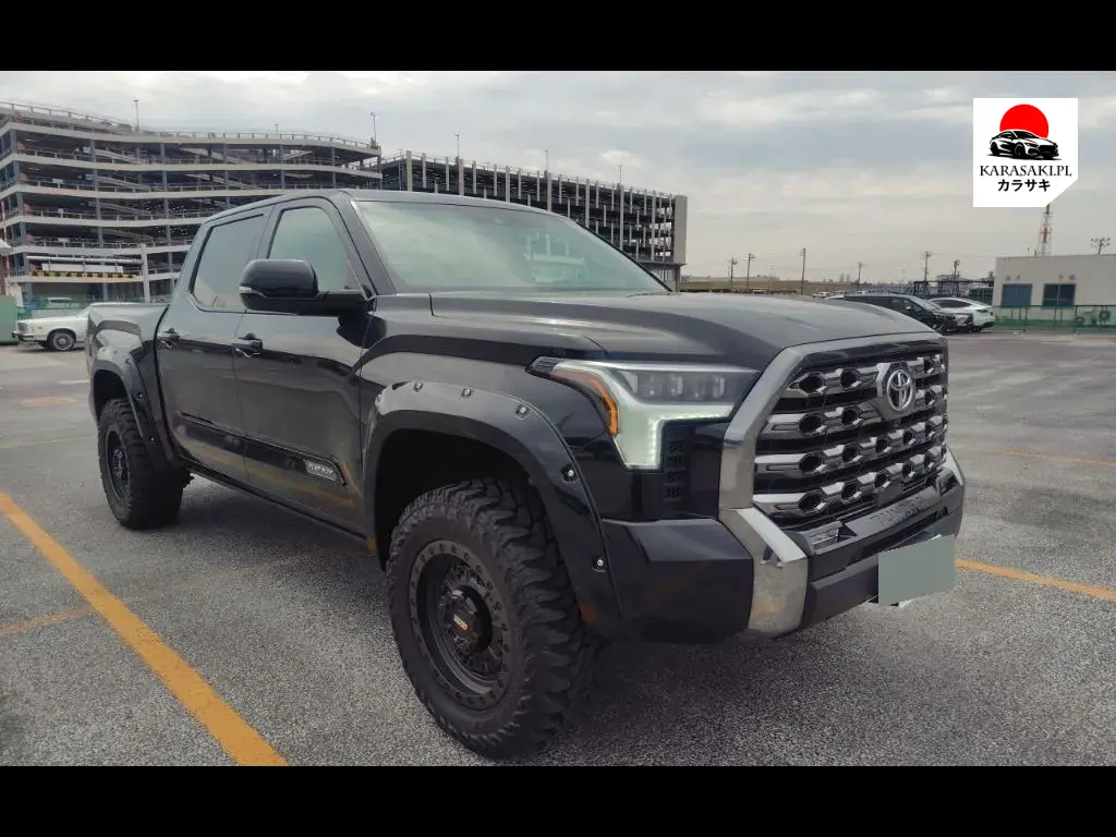 America Toyota Tundra 2024 z aukcji japońskiej