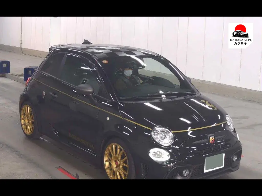 Abarth 595 2020 z aukcji japońskiej