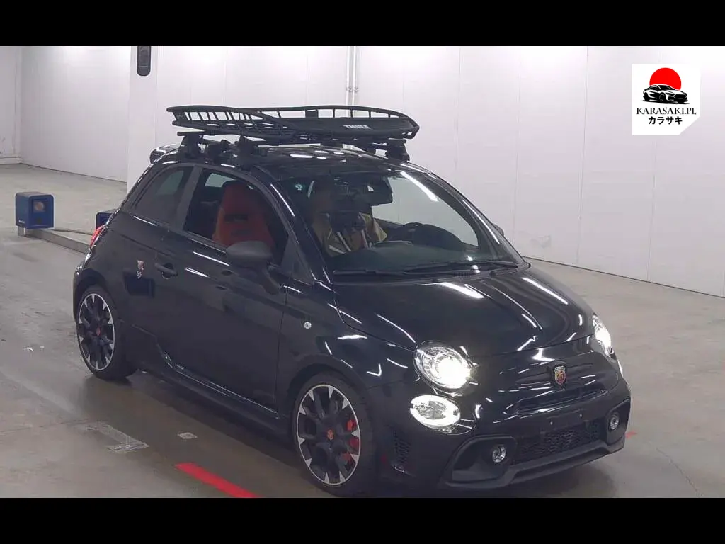 Abarth 595 2021 z aukcji japońskiej