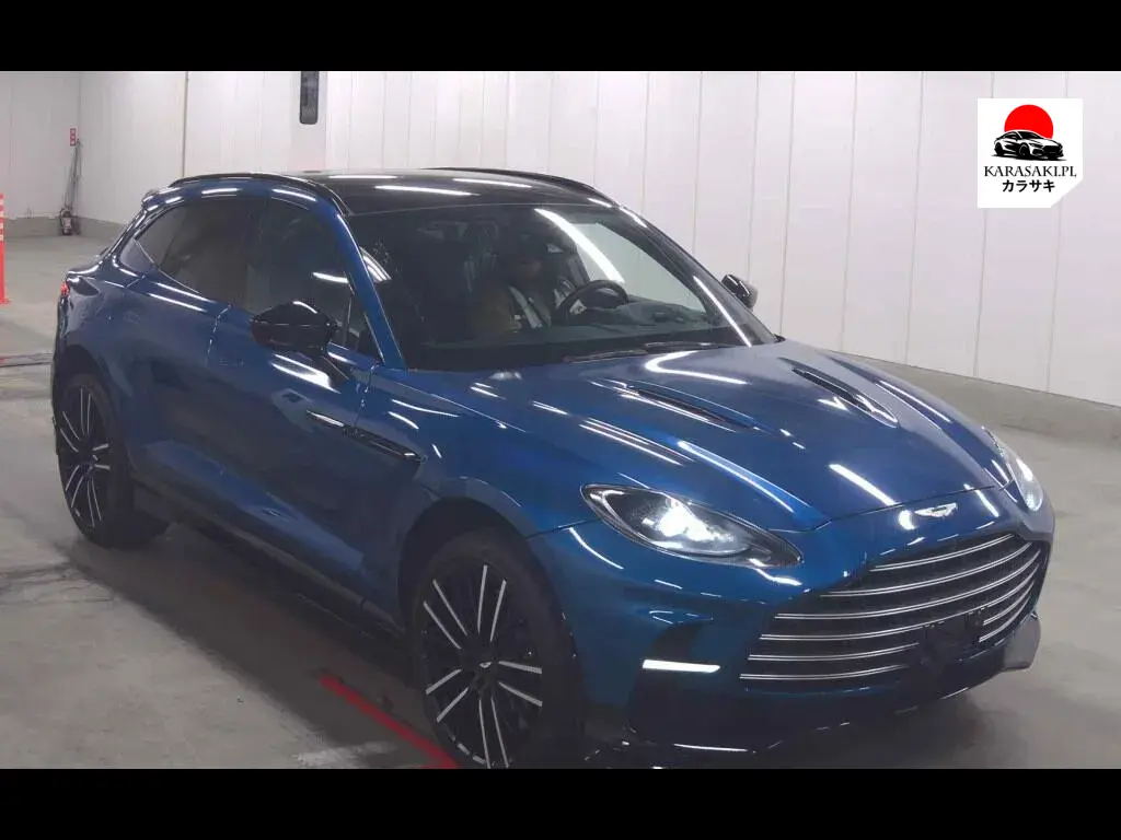 Aston Martin DBX 2023 z aukcji japońskiej