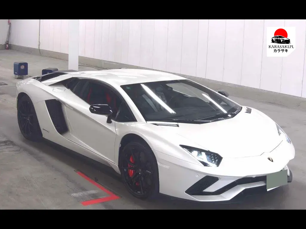 Lamborghini Aventador 2017 з японського аукціону