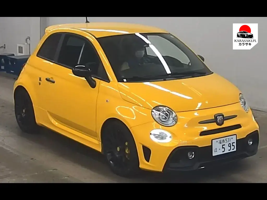 Abarth 595 2017 z aukcji japońskiej
