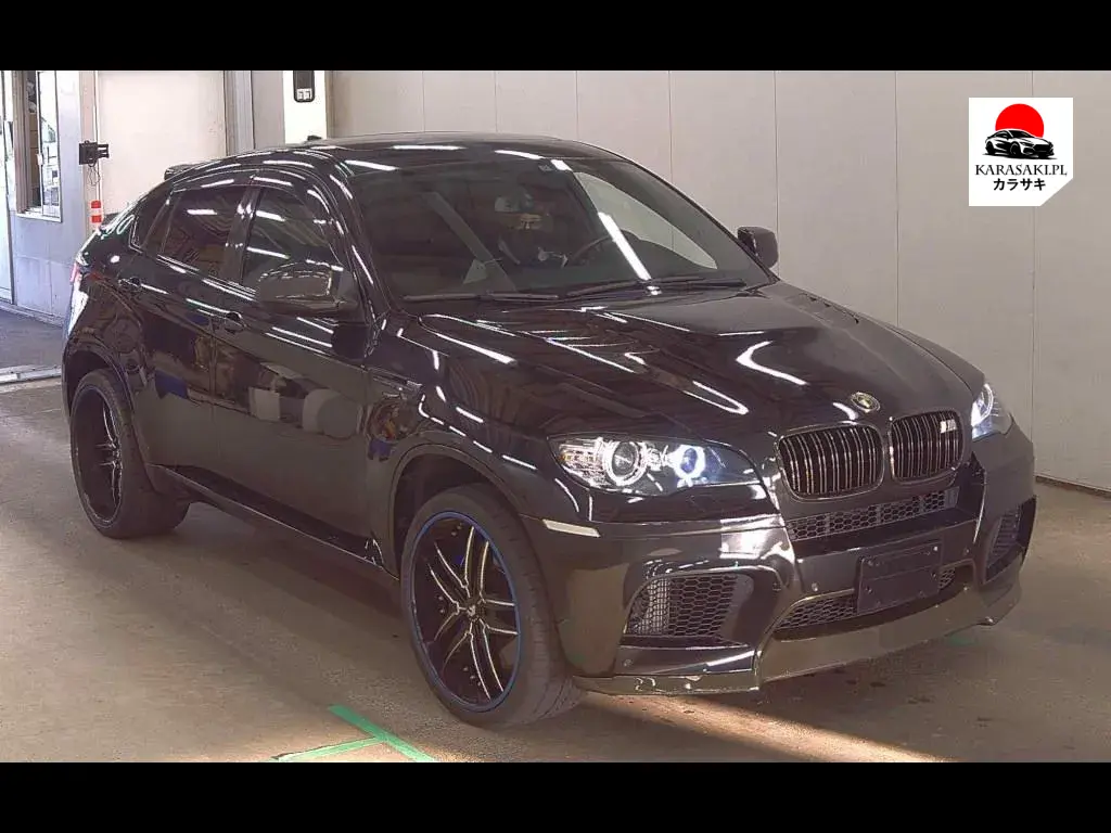 BMW X6 M 2010 z aukcji japońskiej