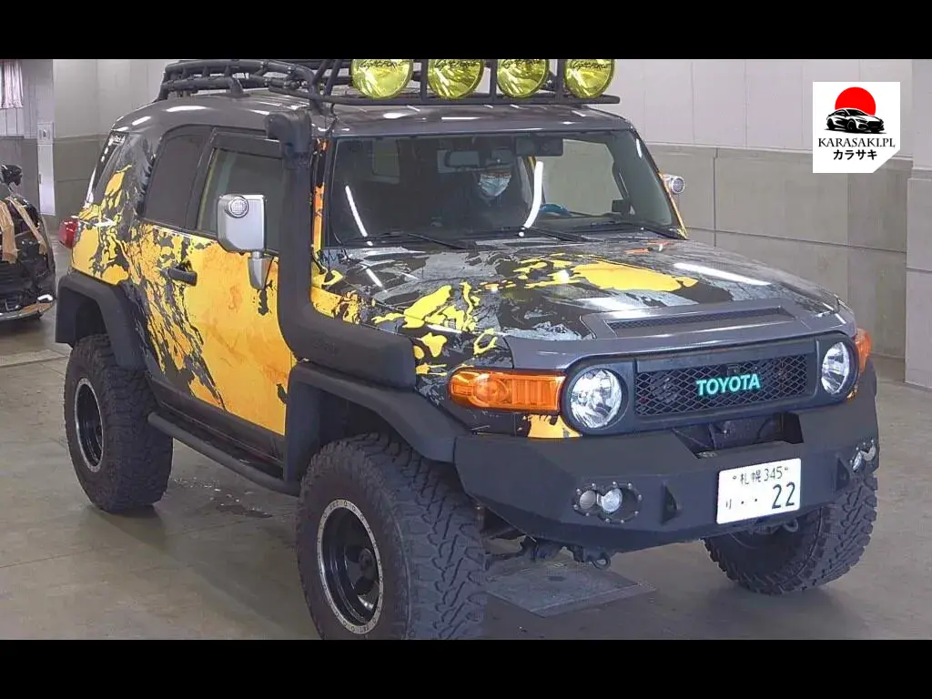 America Toyota FJ Cruiser 2009 z aukcji japońskiej