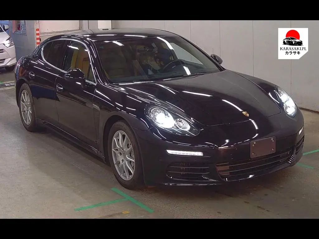 Porsche Panamera 2015 z aukcji japońskiej