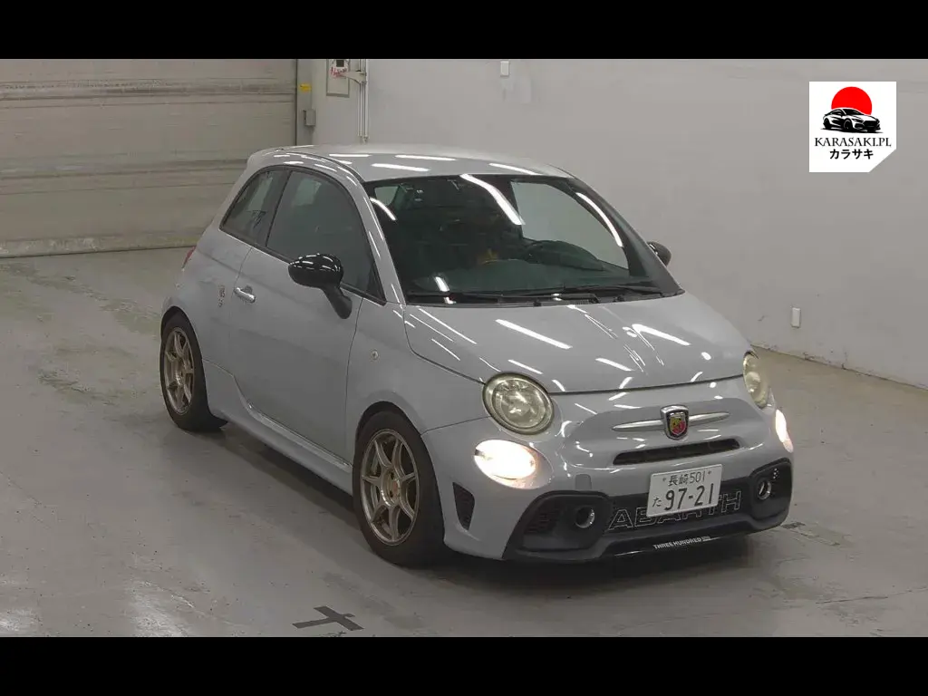 Abarth 595 2018 z aukcji japońskiej