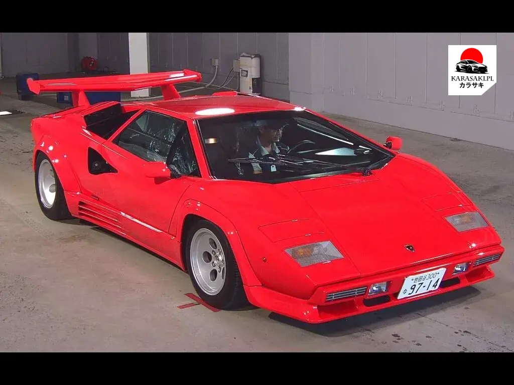 Lamborghini Countach 1991 z aukcji japońskiej
