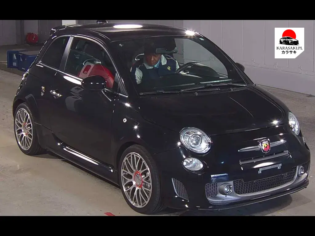 Abarth 595 2013 z aukcji japońskiej