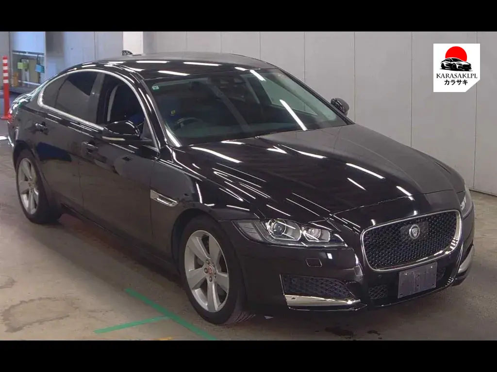 Jaguar XF 2017 z aukcji japońskiej