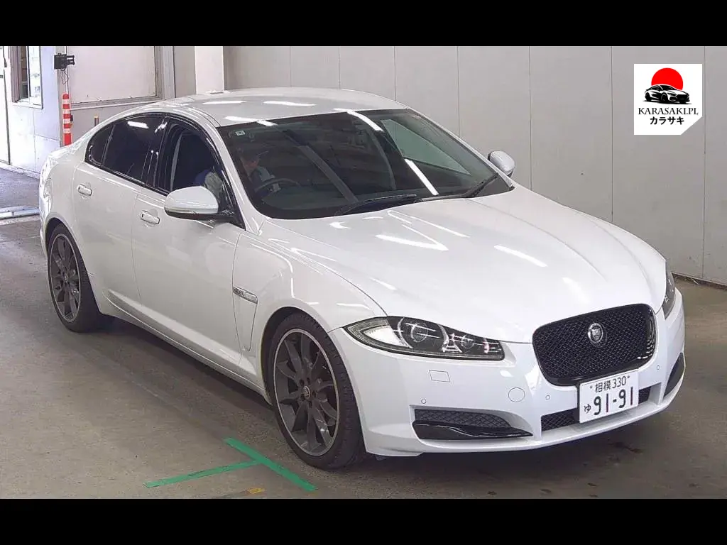 Jaguar XF 2012 z aukcji japońskiej