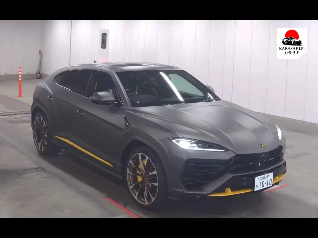 Lamborghini Urus 2026 z aukcji japońskiej