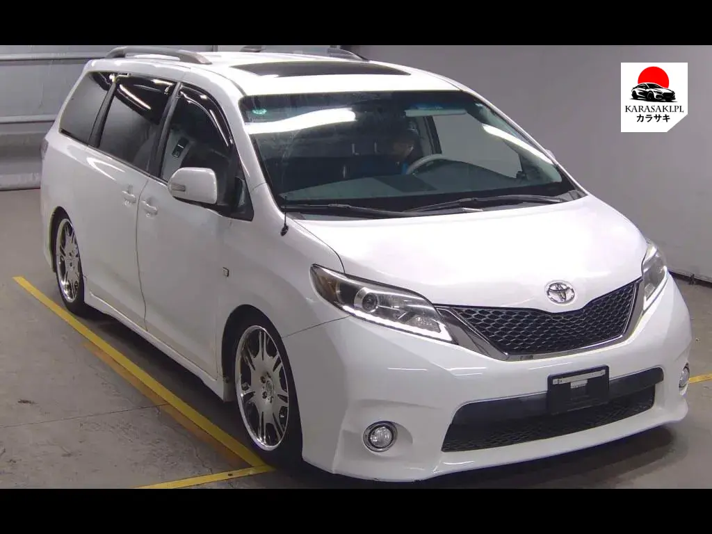 America Toyota Sienna 2011 z aukcji japońskiej