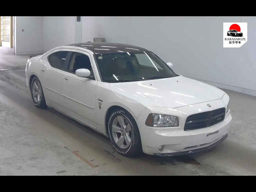 Dodge Charger 2008 z aukcji japońskiej