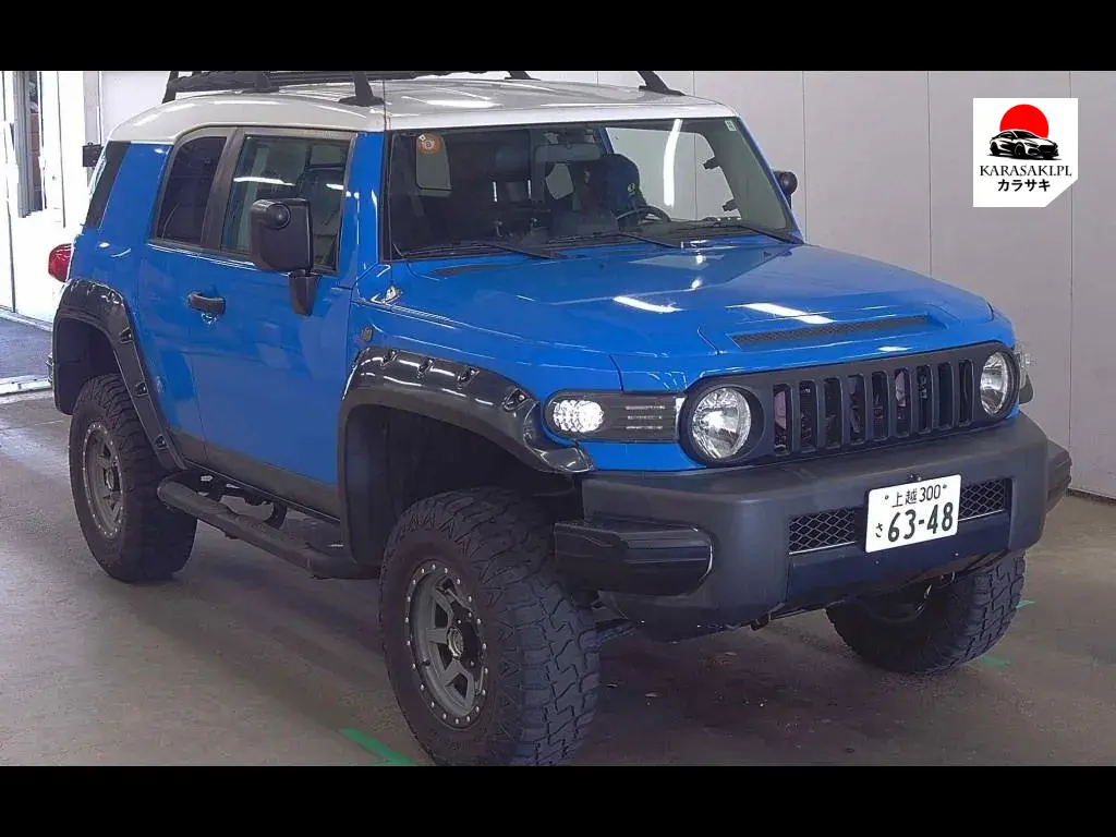 America Toyota FJ Cruiser 2007 z aukcji japońskiej