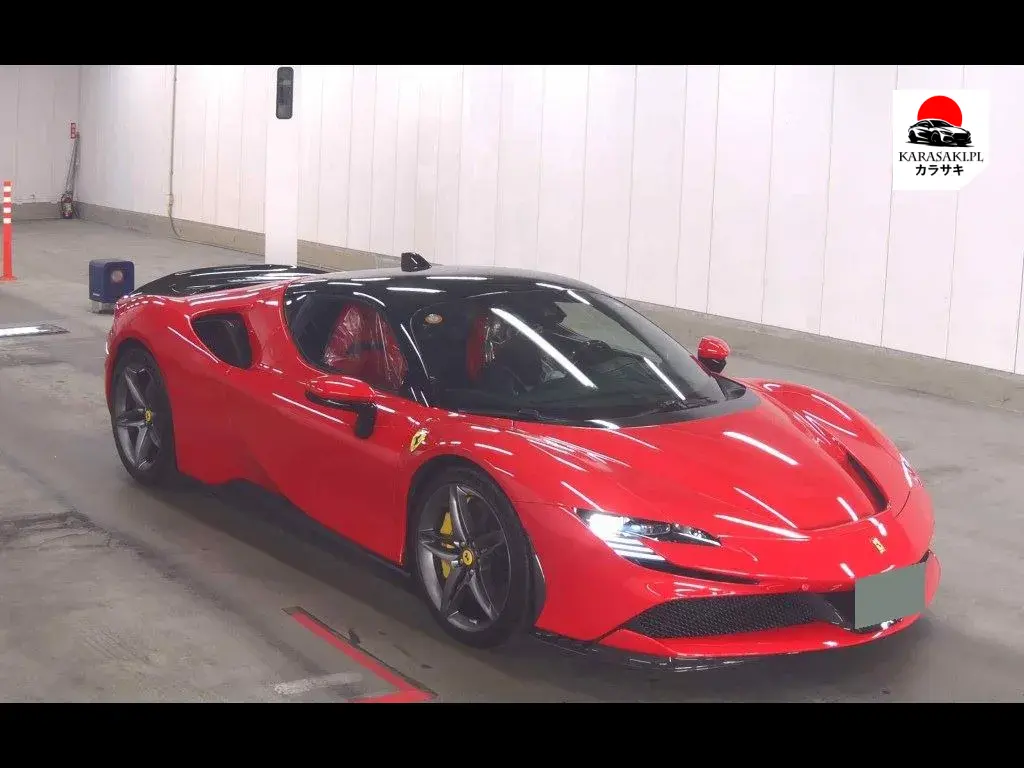 Ferrari SF90 Stradale 2021 z aukcji japońskiej