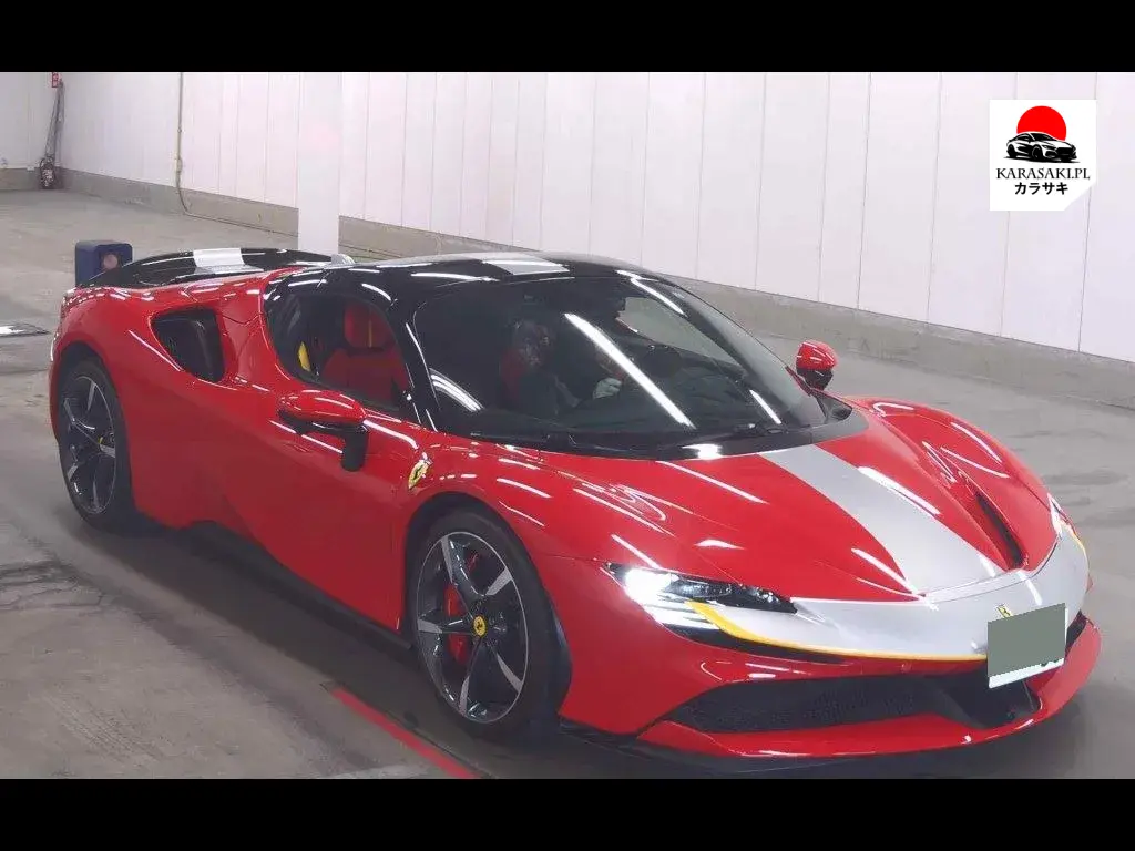 Ferrari SF90 Spider 2023 з японського аукціону