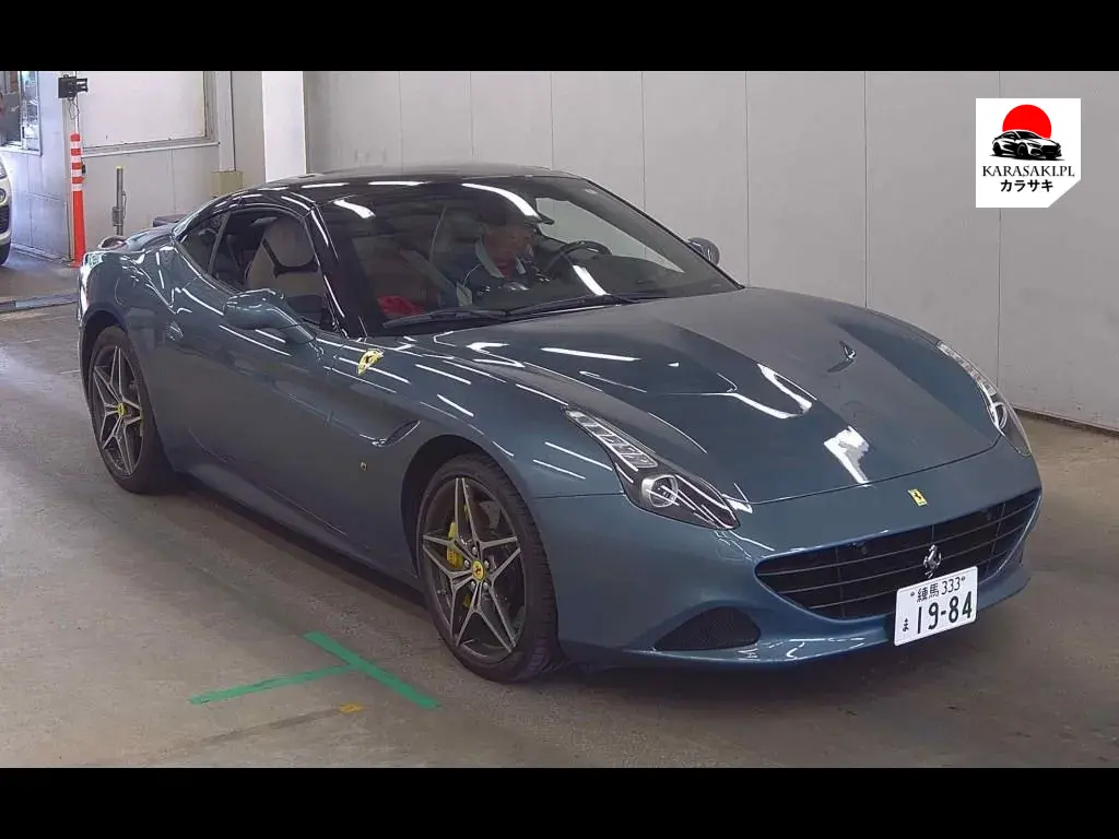 Ferrari California T 2016 z aukcji japońskiej