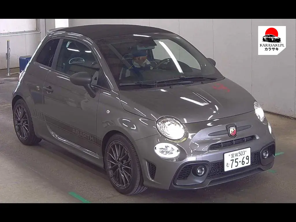 Abarth F595C 2024 z aukcji japońskiej