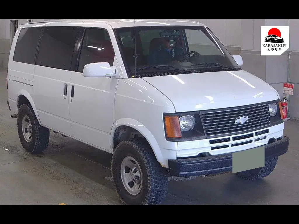 Chevrolet Astro 1996 z aukcji japońskiej
