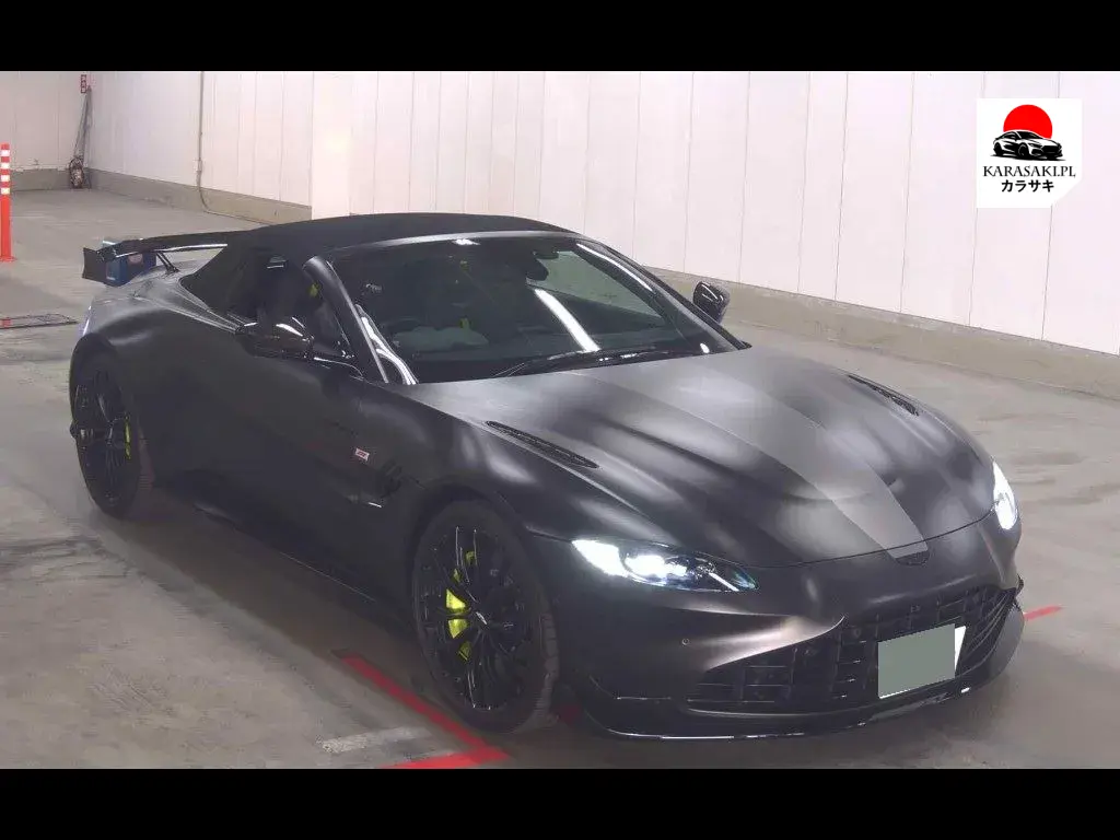Aston Martin V8 Vantage 2022 z aukcji japońskiej