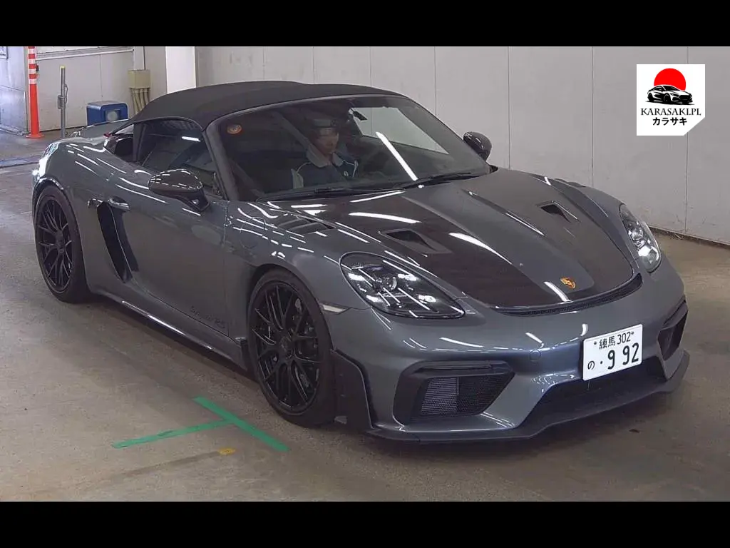 Porsche 718 Spyder 2024 з японського аукціону