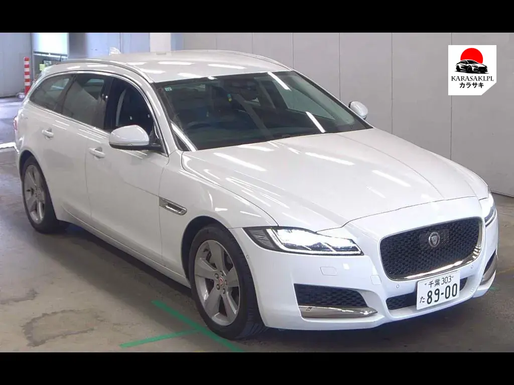 Jaguar XF Sportbrake 2019 z aukcji japońskiej